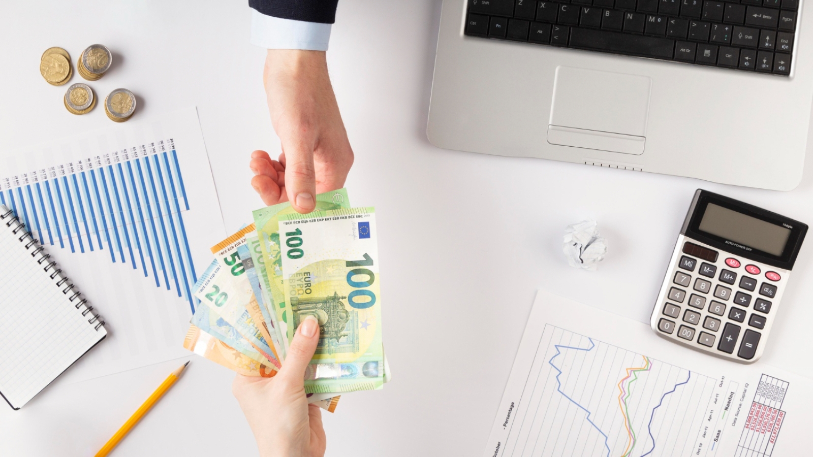 top-view-people-exchanging-money